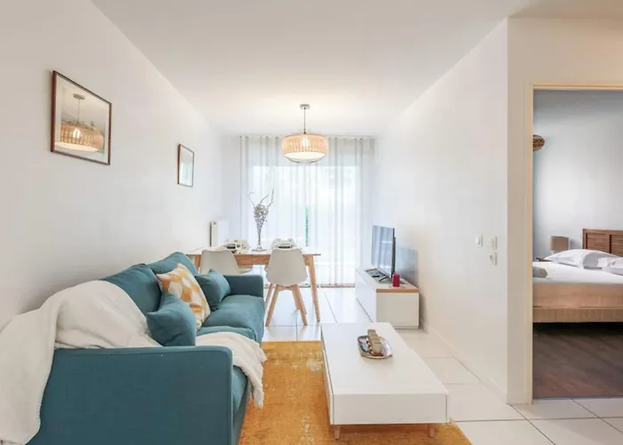 Beautiful - Near The Διαμέρισμα Λα Ροσέλ